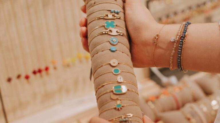Marques de bijoux françaises : un voyage dans le monde de la joaillerie